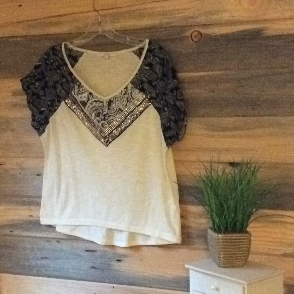 Woman’s Miss Me Top